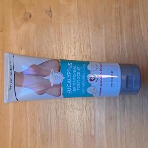 NEW! Eucalyptus Foot Scrub - Refresh Stimulate Exfoliate - Full Size